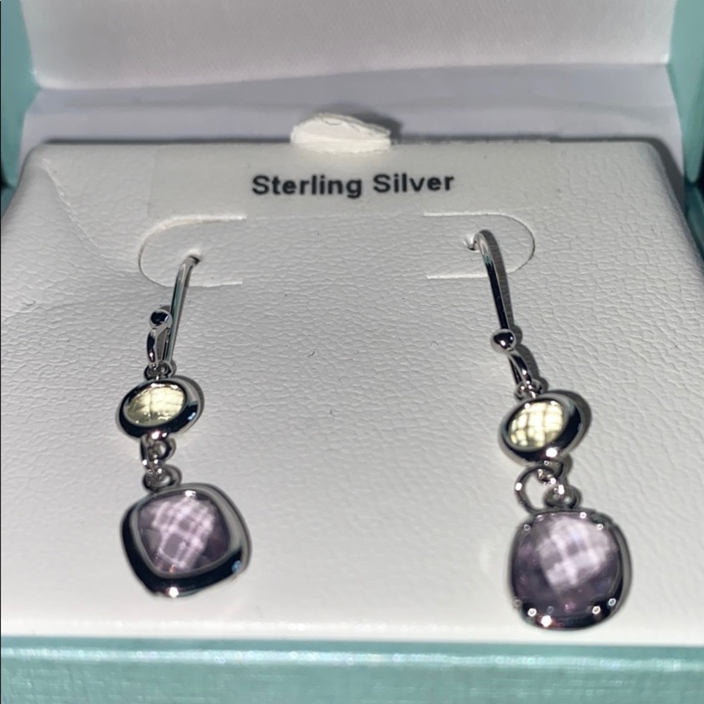 Earrings - Picture 2 of 4